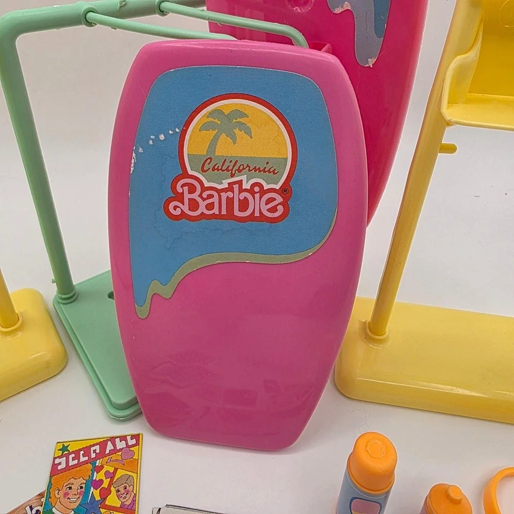 Vintage Mattel 1987 California Barbie Beach Surfboard Accessories Lot 4461-2128